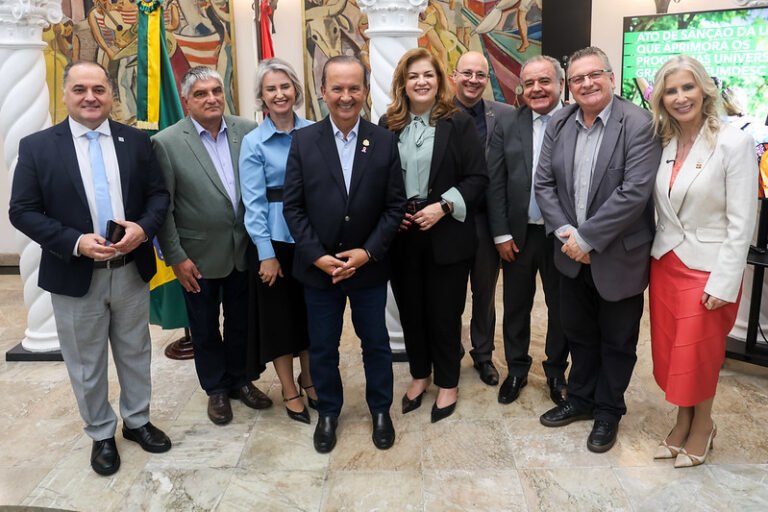 mudanças nos programas Universidade Gratuita