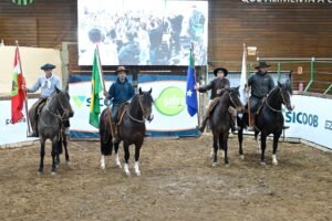 Abertura da Expolages emociona e valoriza o agronegócio