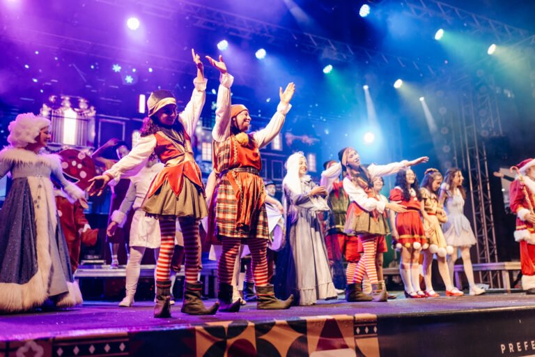 Natal FelizCidade resgata espírito natalino e emociona Lages