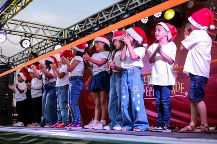 Caravana da FelizCidade leva espírito natalino aos bairros de Lages