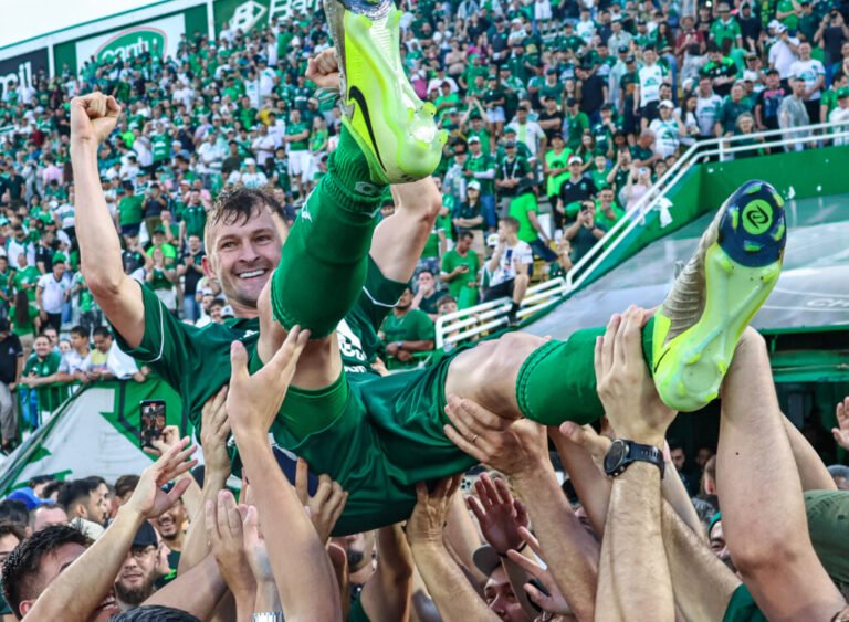 Chapecoense e Brusque abrem estadual na noite de hoje