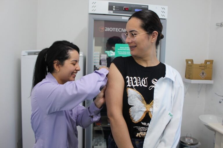 Lages inicia vacinação contra a dengue para profissionais da Atenção Primária