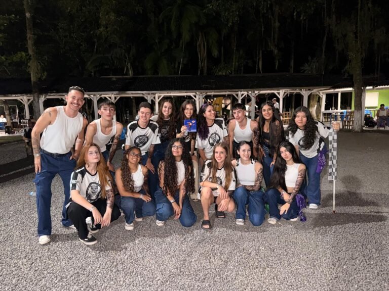 Bailarinos de Lages conquistam seis premiações em festival de dança em Blumenau
