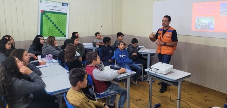 Projeto Defesa Civil nas Escolas já alcança 200 alunos em Lages