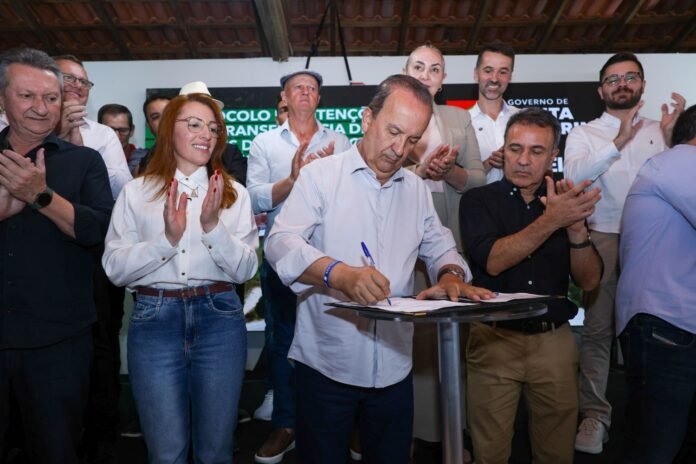 Governador autoriza asfalto para Angelia