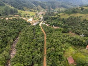 governador assina asfalto para Angelina