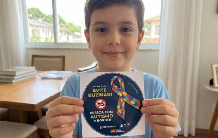 São Joaquim disponibiliza selo para veículos que transportam autistas