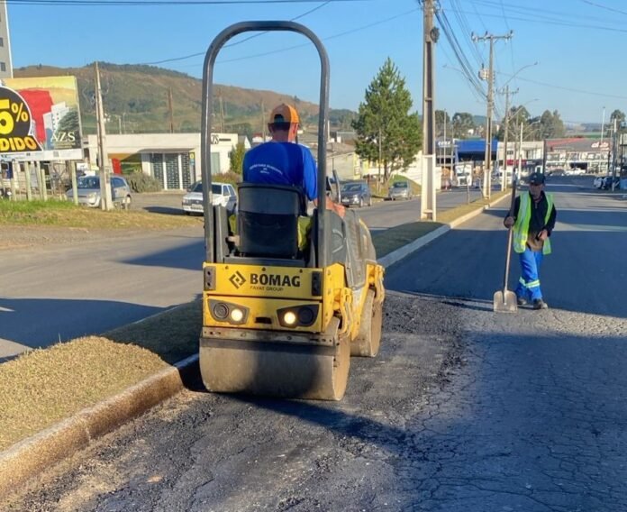 Licitação para tapa-buracos em Lages